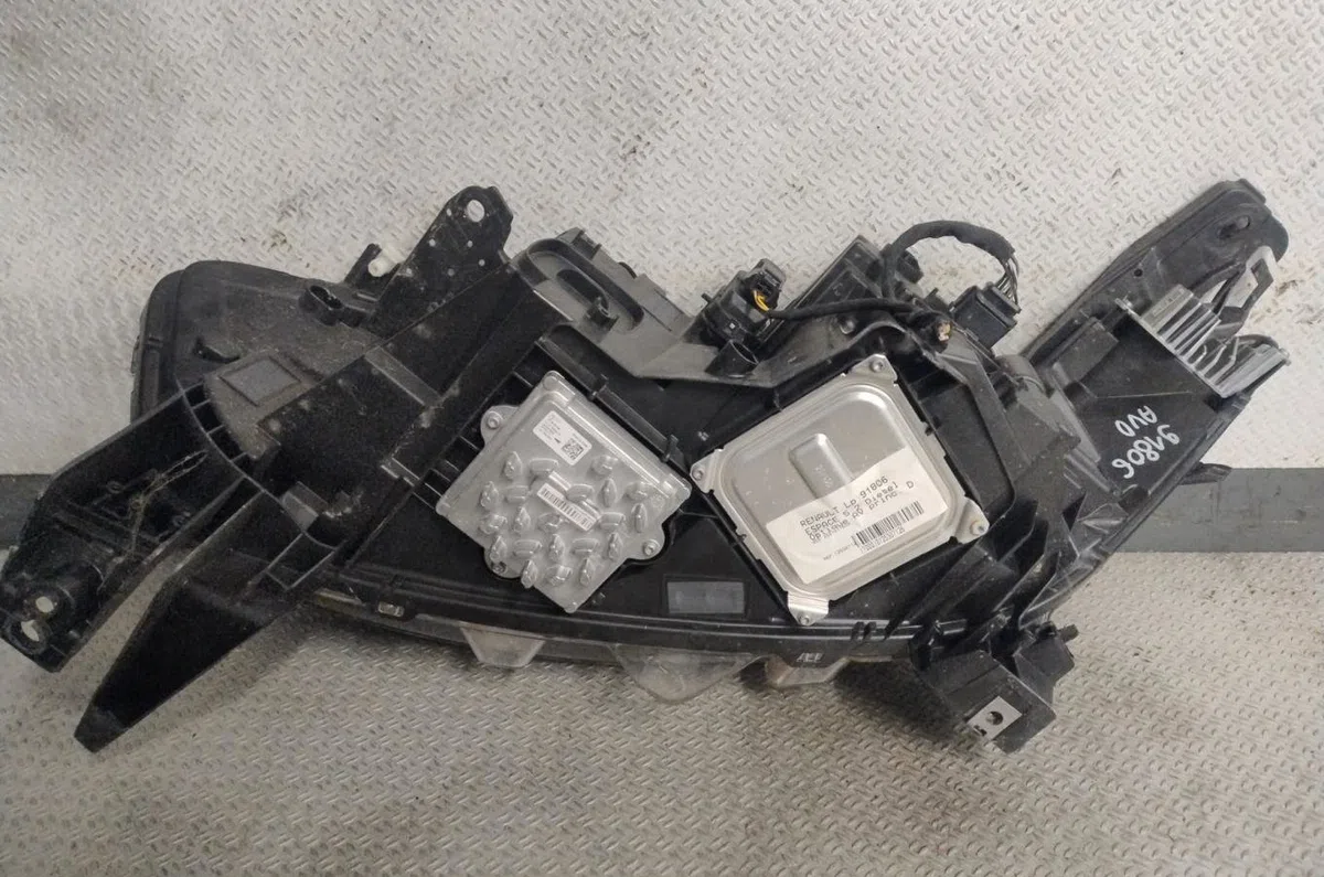 Phare droit Renault ESPACE V (JR_) 1.6 dci 160 (2015) occasion