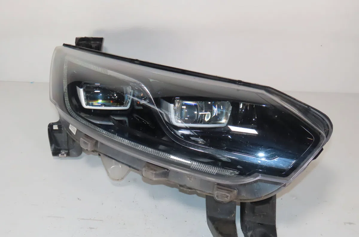 Phare droit Renault ESPACE V (JR_) 1.6 dci 160 (2015) occasion