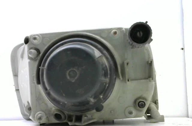 Phare droit Renault EXPRESS Camionnette-Monospace (F40_, G40_) 1.2 (1991-1993) occasion