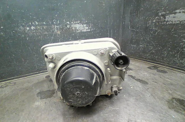 Phare droit Renault EXPRESS Camionnette-Monospace (F40_, G40_) 1.6 d (f404) (1986-1998) occasion