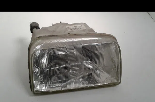 Phare droit Renault EXPRESS Camionnette-Monospace (F40_, G40_) 1.9 d (f40p, f40n, f40e) (1991-1998) occasion