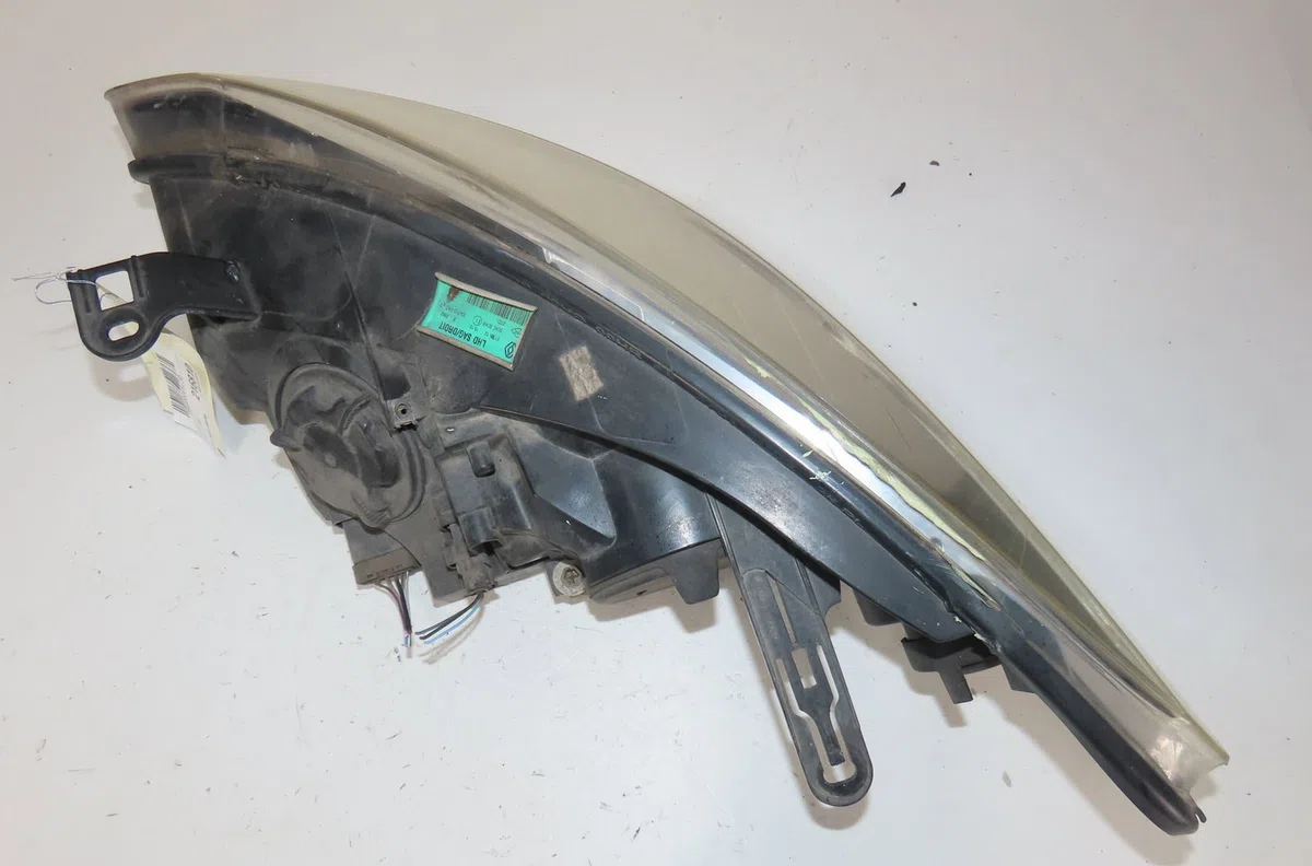 Phare droit Renault FLUENCE (L3_) 1.5 dci (l30d, l30l, l306, l33f, l33l, l33m, l33v, l33w) (2010) occasion