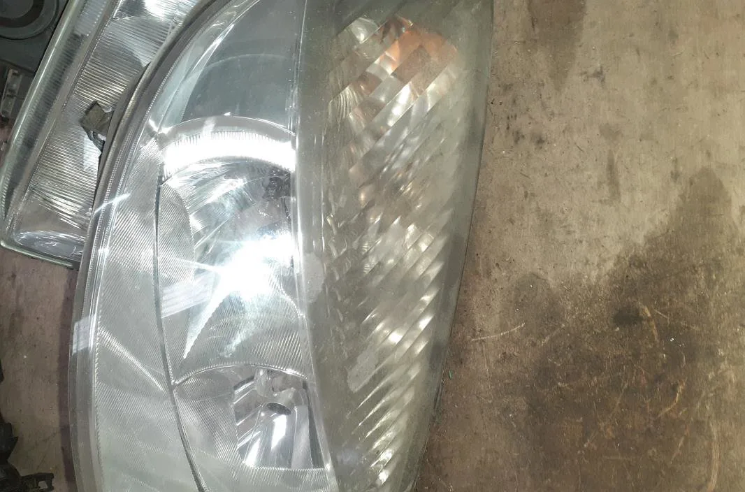 Phare droit Renault GRAND SCÉNIC II (JM0-1_) 1.5 dci (jm1e) (2005-2009) 5 portes occasion