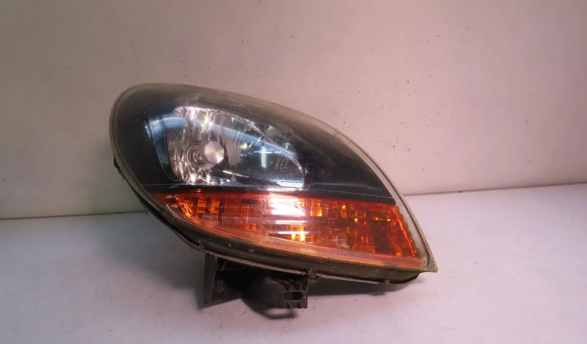 Phare droit RENAULT KANGOO 2004 occasion