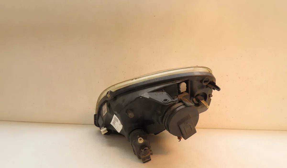 Phare droit RENAULT KANGOO 2005 occasion