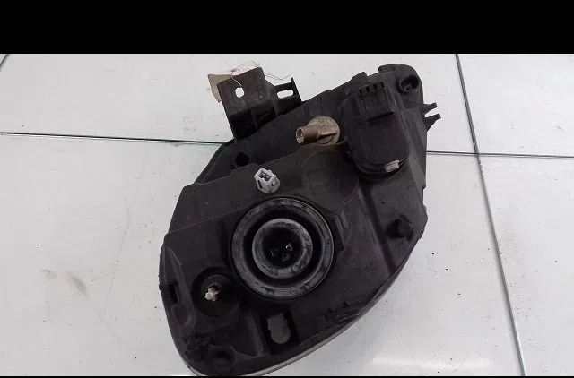 Phare droit Renault KANGOO Express (FC0-1_) 1.5 dci (fc1e) (2005) 4 portes occasion