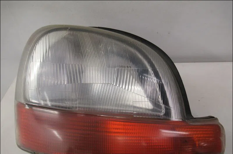 Phare droit Renault KANGOO Express (FC0-1_) D 65 1.9 (fc0e, fc02, fc0j, fc0n) (1997) 4 portes occasion