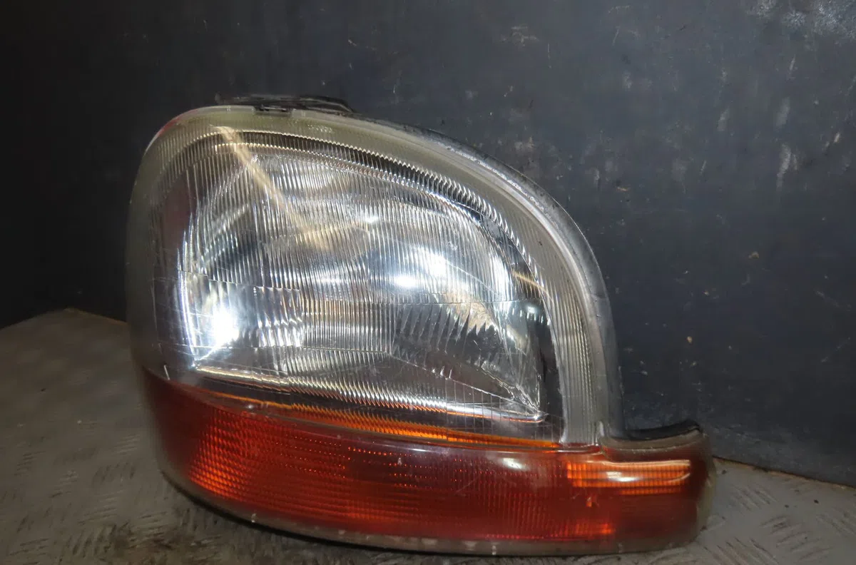 Phare droit Renault KANGOO (KC0-1_) 1.6 16v (2001) occasion