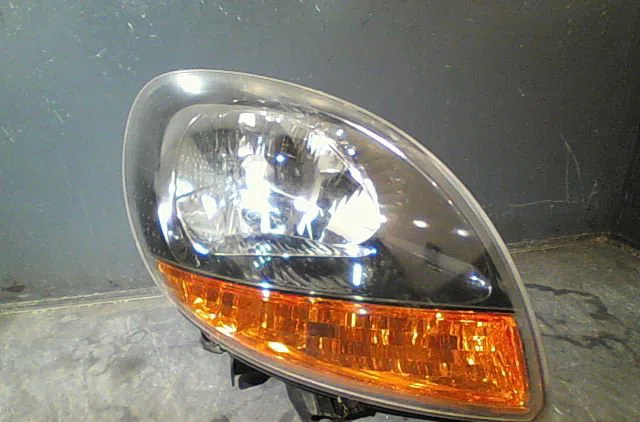 Phare droit Renault KANGOO (KC0-1_) 1.9 dci 4x4 (2003) occasion