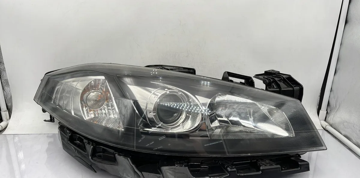 Phare droit RENAULT LAGUNA 2 PHASE 2 occasion