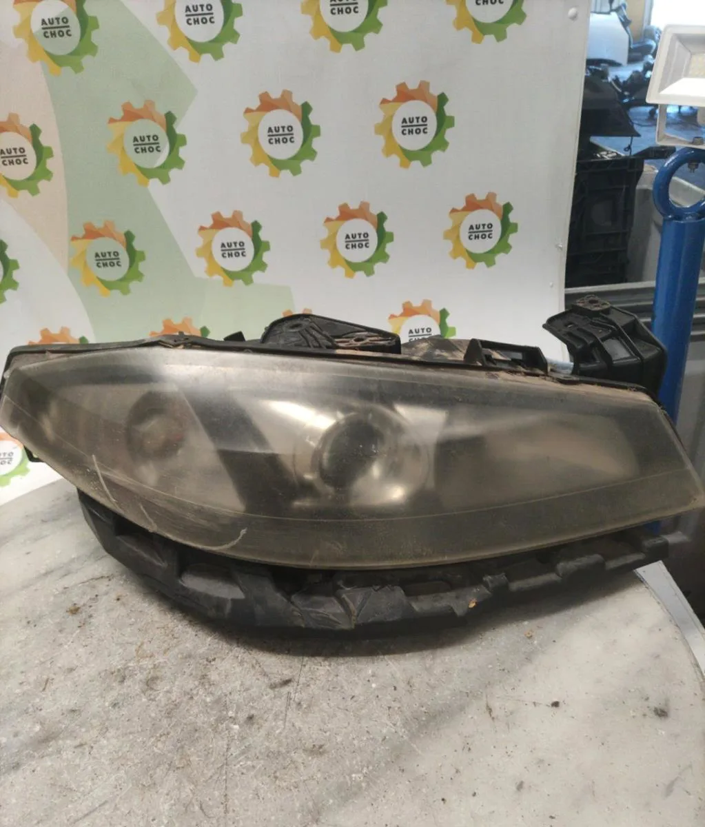 Phare droit RENAULT LAGUNA 2 PHASE 2 occasion