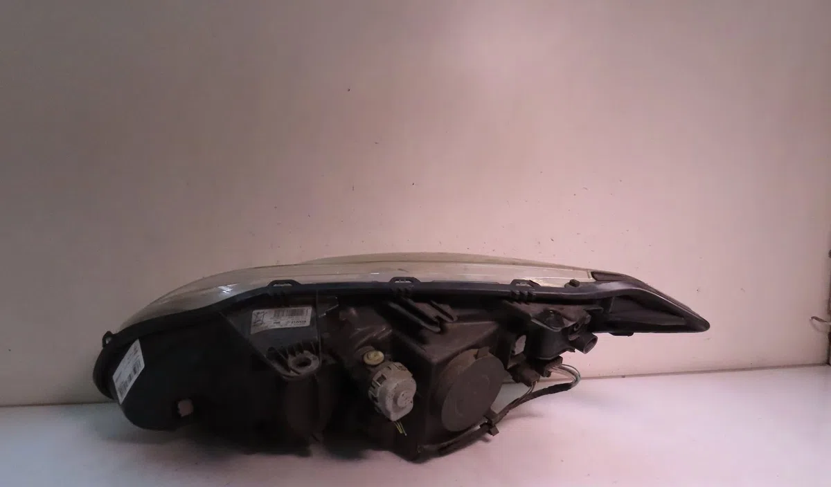 Phare droit RENAULT LAGUNA 2008 occasion