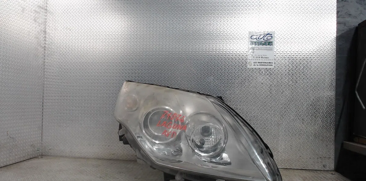 Phare droit RENAULT LAGUNA 3  LAGUNA 3 PHASE 1 occasion