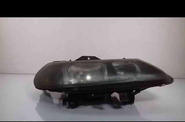 Phare droit Renault LAGUNA I (B56_, 556_) 1.9 dci (b56w) (1999-2001) occasion