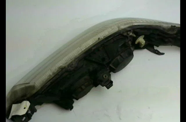 Phare droit Renault LAGUNA II (BG0-1_) 1.6 16v (bg0a, bg0l) (2001-2005) occasion