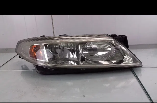 Phare droit Renault LAGUNA II (BG0-1_) 1.9 dci (2001-2007) occasion