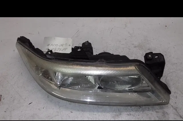 Phare droit Renault LAGUNA II (BG0-1_) 1.9 dci (bg08, bg0g) (2001-2007) occasion