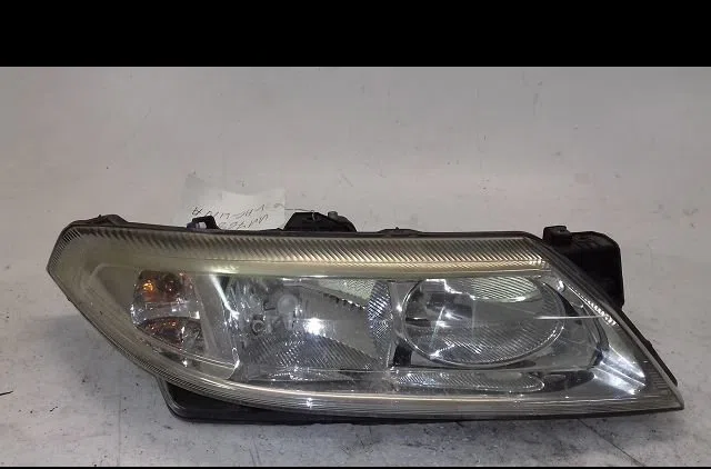 Phare droit Renault LAGUNA II (BG0-1_) 1.9 dci (bg08, bg0g) (2001-2007) occasion