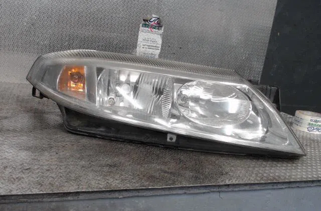 Phare droit Renault LAGUNA II Grandtour (KG0-1_) 1.8 16v (2001-2005) occasion