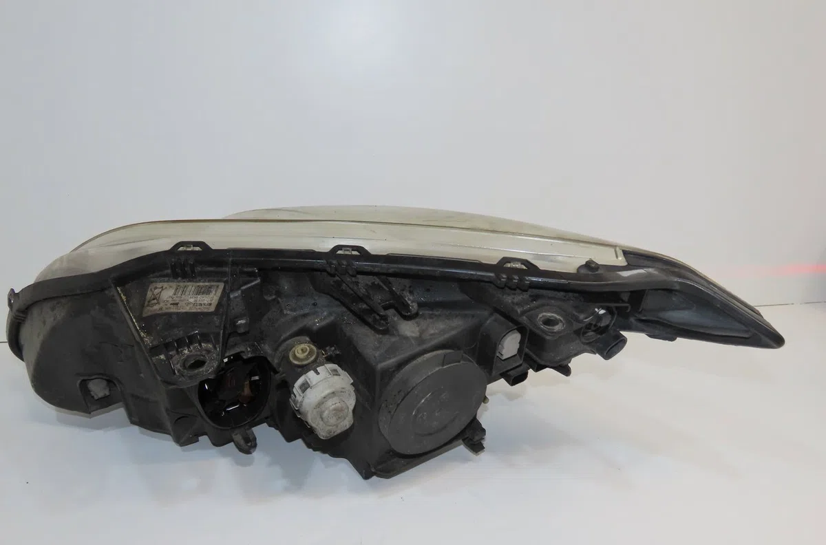 Phare droit Renault LAGUNA III Grandtour (KT0-1) 2.0 dci (kt07, kt0j, kt14, kt1a, kt1s) (2007-2015) occasion