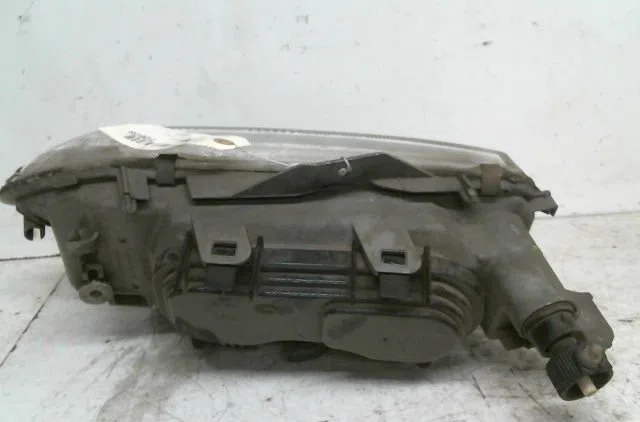 Phare droit RENAULT LAGUNA occasion