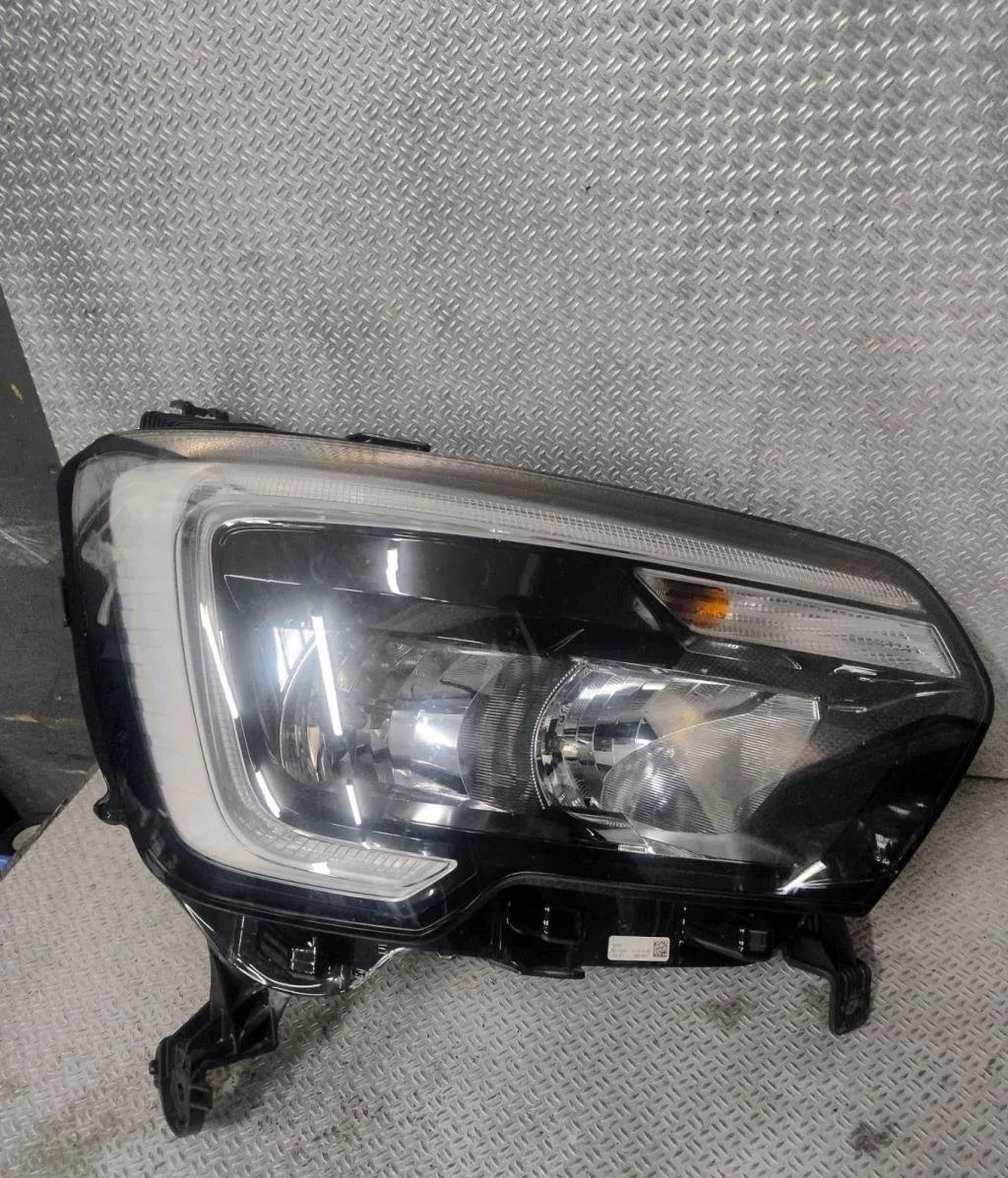 Phare droit RENAULT MASTER 3 PHASE 3 occasion