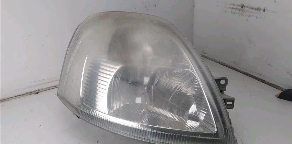 Phare droit Renault MASTER II Camionnette (FD) 2.5 dci (2006-2010) occasion
