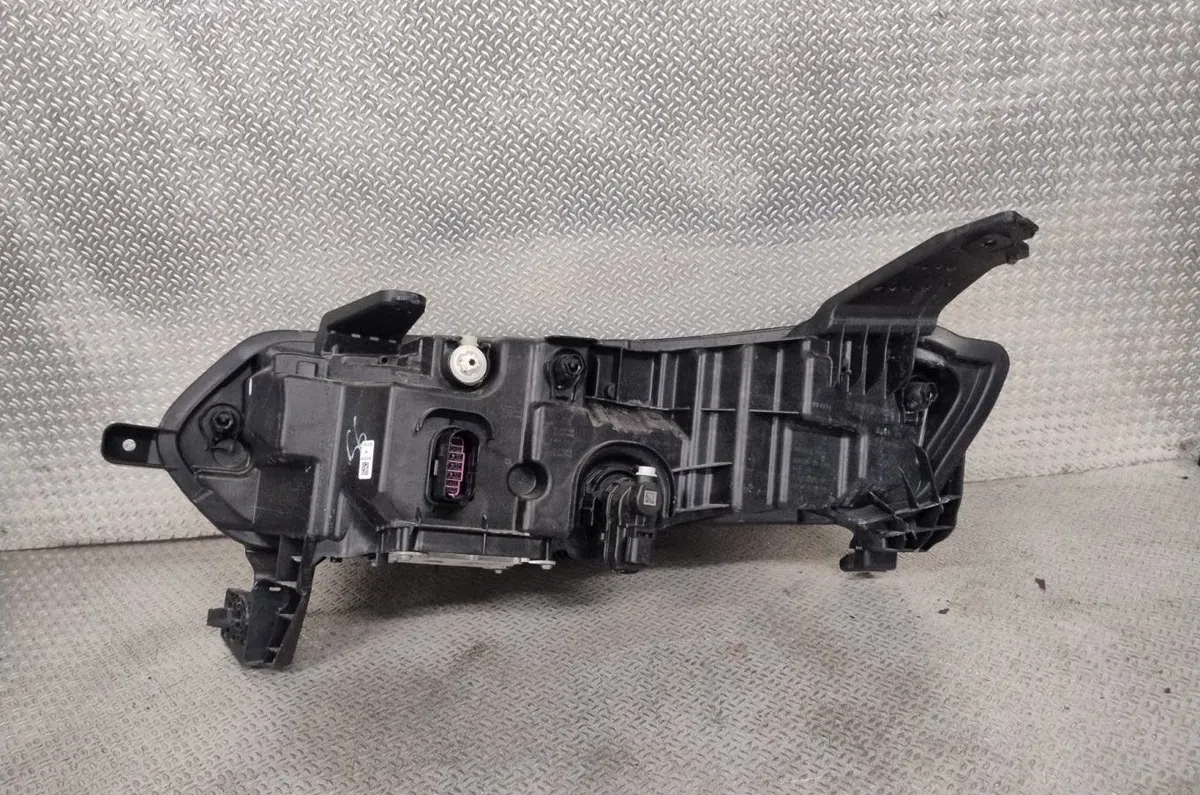 Phare droit RENAULT MEGANE 5  0 occasion