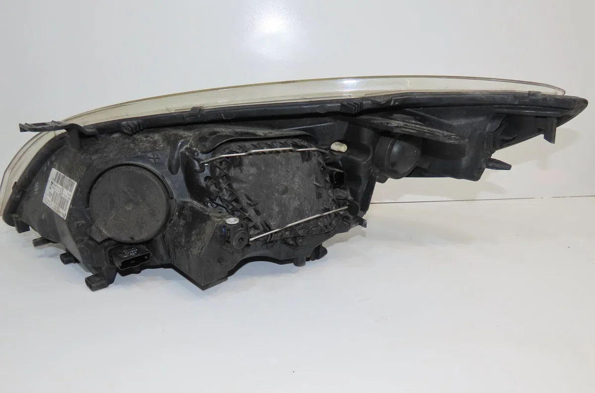 Phare droit Renault MEGANE CC (EZ0-1_) 1.9 dci (ez0j, ez1s) (2010) occasion