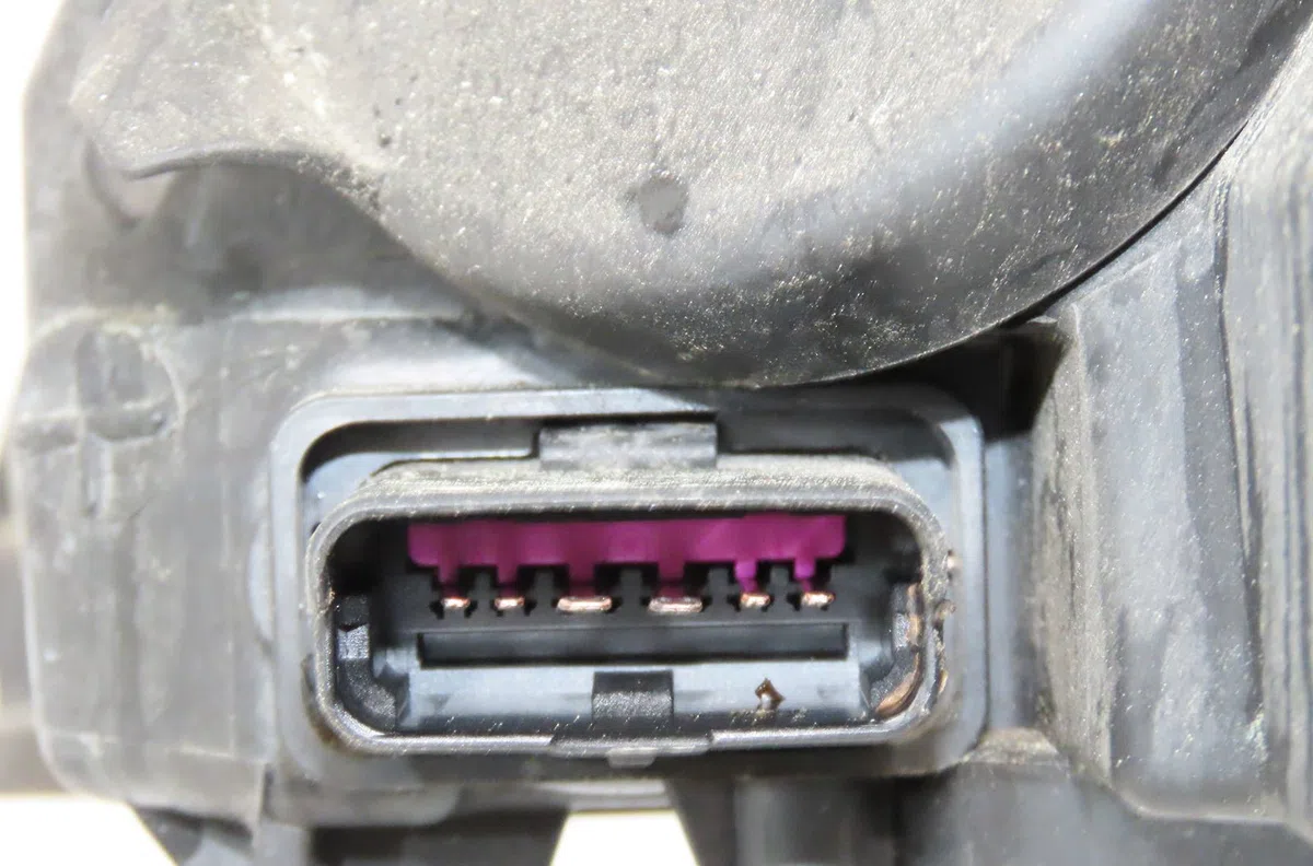 Phare droit Renault MEGANE CC (EZ0-1_) 1.9 dci (ez0j, ez1s) (2010) occasion
