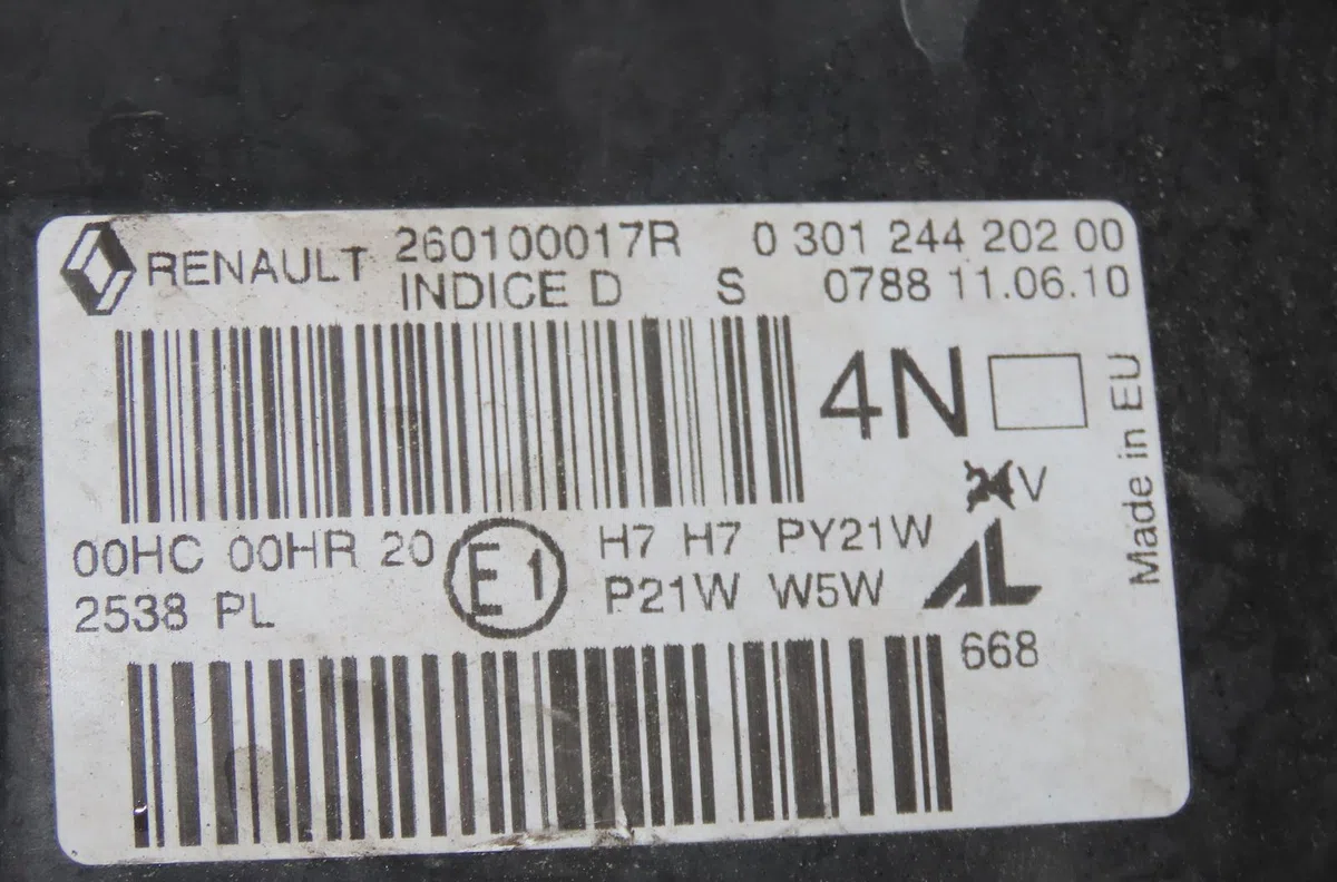 Phare droit Renault MEGANE CC (EZ0-1_) 1.9 dci (ez0j, ez1s) (2010) occasion