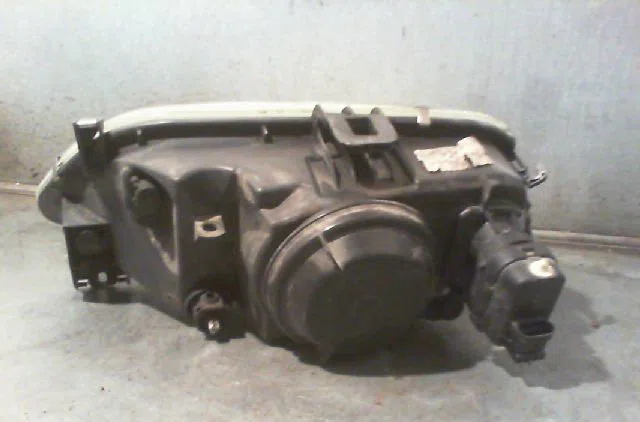 Phare droit RENAULT MEGANE I 1998 occasion