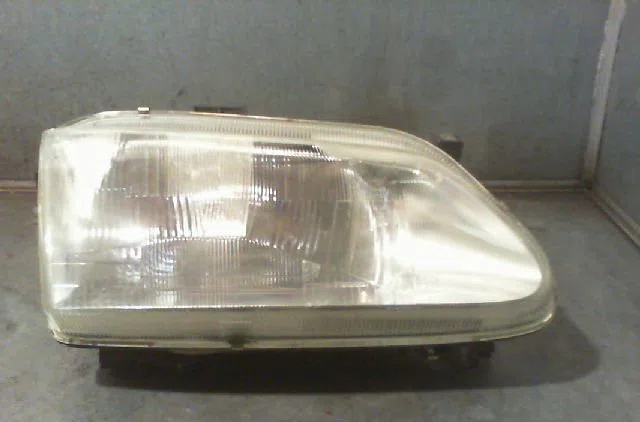 Phare droit RENAULT MEGANE I 1998 occasion