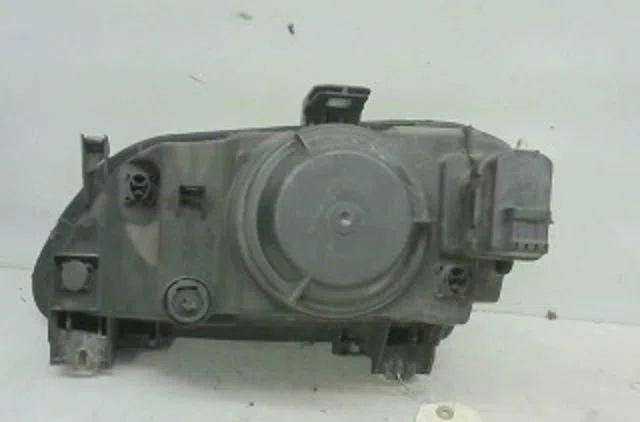 Phare droit Renault MEGANE I (BA0-1_) 1.9 dt (b-sa0k, b-sa0y) (1996-2003) occasion