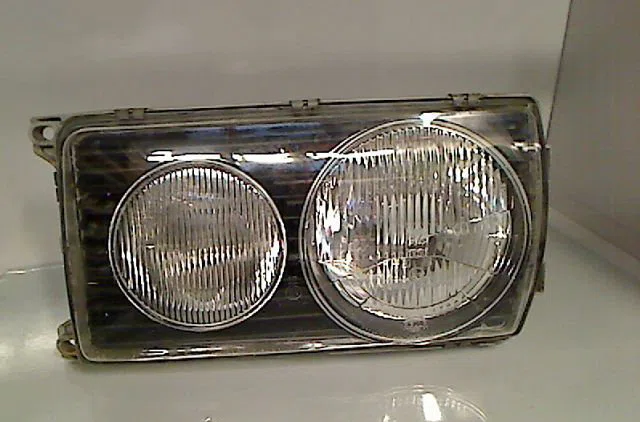 Phare droit Renault MEGANE II (BM0-1_, CM0-1_) 1.5 dci (bm0f, bm0t, bm2b, cm0f, cm0t) (2002-2008) 5 portes occasion
