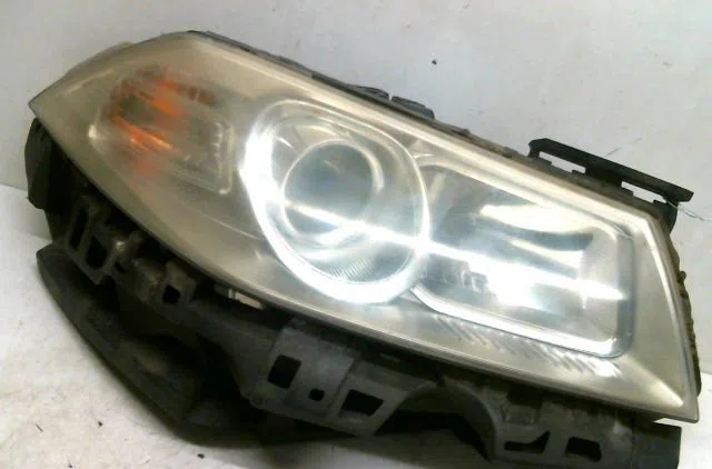Phare droit Renault MEGANE II Break (KM0-1_) 1.5 dci (km16, km1e) (2005-2008) occasion