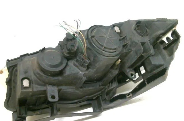 Phare droit Renault MEGANE II Break (KM0-1_) 1.5 dci (km16, km1e) (2005-2008) occasion