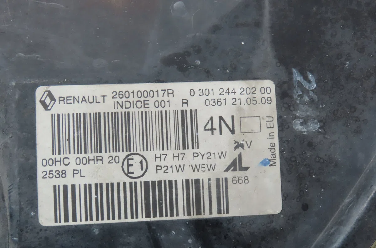 Phare droit Renault MEGANE III 3-5 portes (BZ0-1_, B3_) 1.5 dci (2009) 5 portes occasion