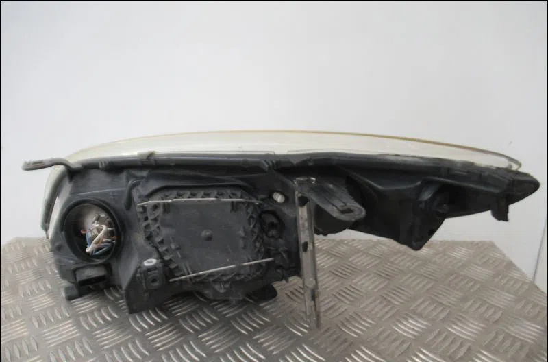 Phare droit Renault MEGANE III 3-5 portes (BZ0-1_, B3_) 1.5 dci (2009) 5 portes occasion