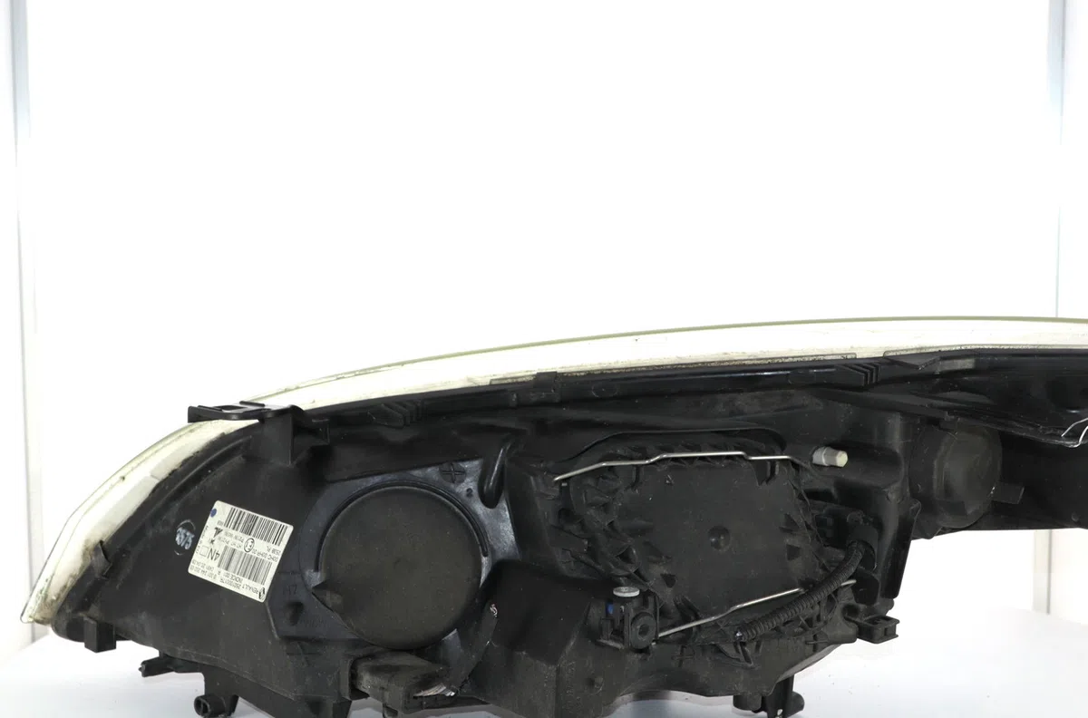 Phare droit Renault MEGANE III Coupé (DZ0-1_) 1.5 dci (dz0b) (2009) occasion