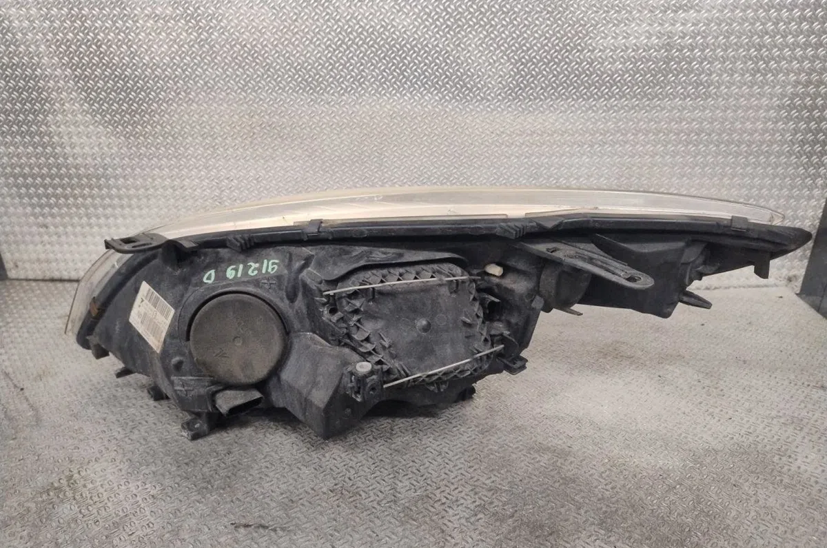 Phare droit Renault MEGANE III Grandtour (KZ0-1) 1.5 dci (kz1m, kz1w, kz0r) (2009) occasion