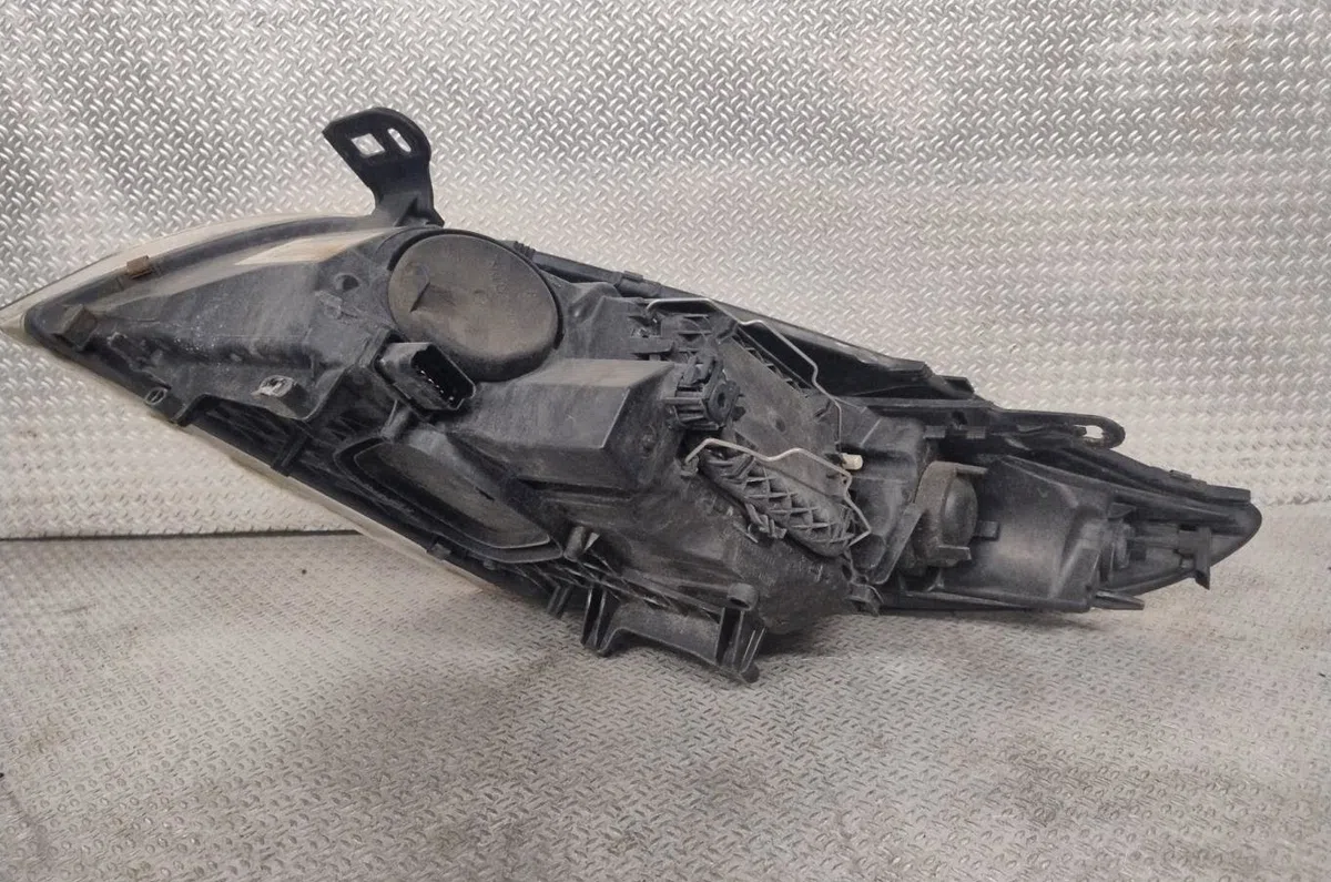 Phare droit Renault MEGANE III Grandtour (KZ0-1) 1.5 dci (kz1m, kz1w, kz0r) (2009) occasion