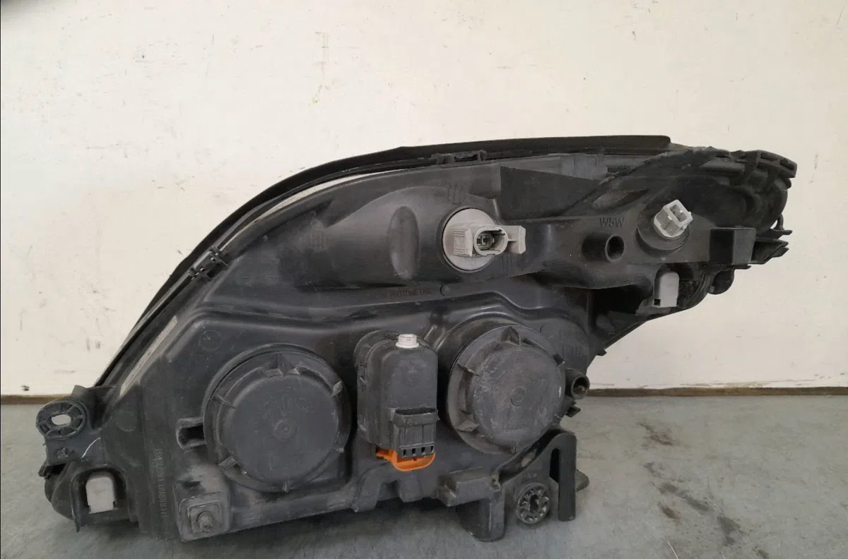 Phare droit RENAULT MEGANE SCENIC I  1.9 DCI occasion