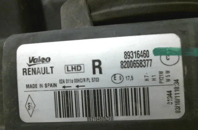 Phare droit Renault MODUS - GRAND MODUS (F-JP0_) 1.2 (jp0c, jp0k, fp0c, fp0k, fp0p, jp0p, jp0t) (2004) 5 portes occasion