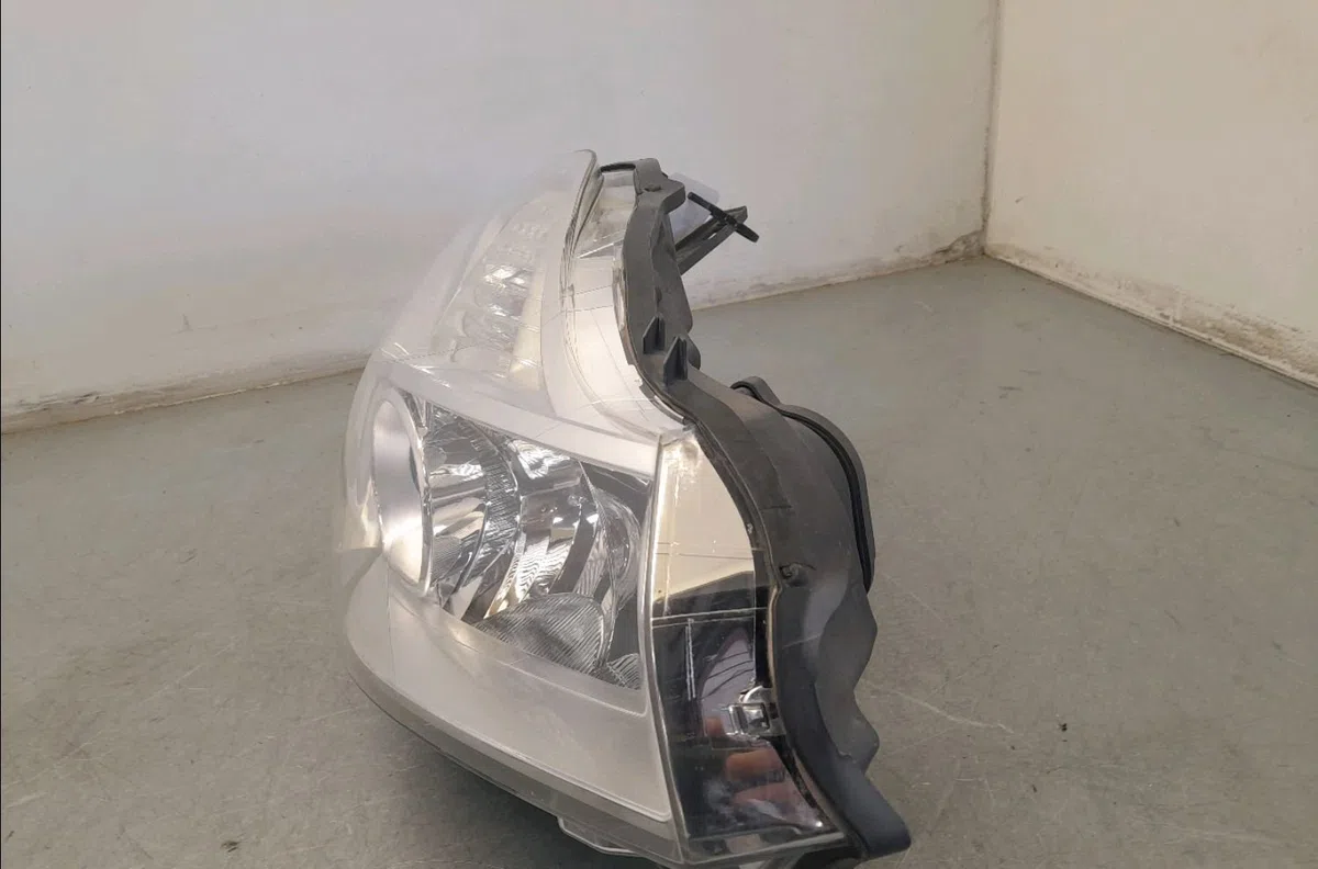 Phare droit Renault MODUS - GRAND MODUS (F-JP0_) 1.5 dci (jp0g, jp0h) (2005) 5 portes occasion