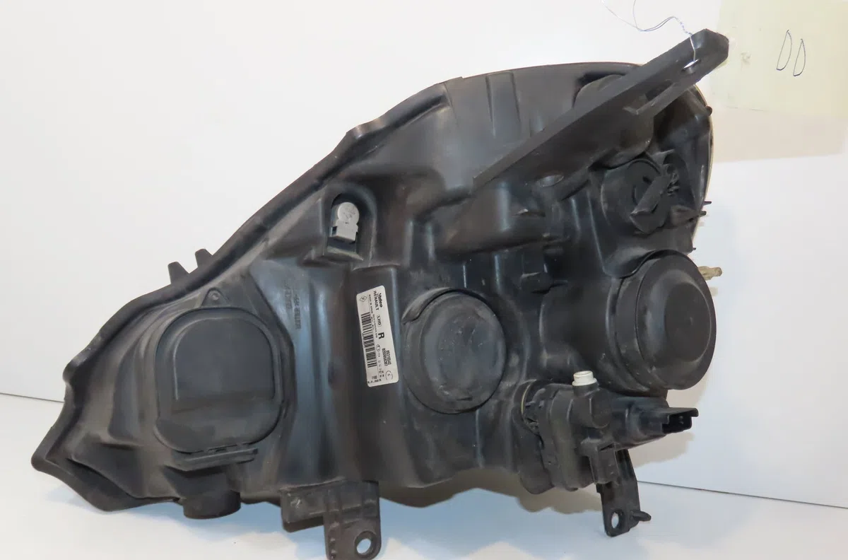 Phare droit Renault MODUS - GRAND MODUS (F-JP0_) 1.6 (jp03, jp0b, jp0u, jp0y, jp1g) (2004) occasion