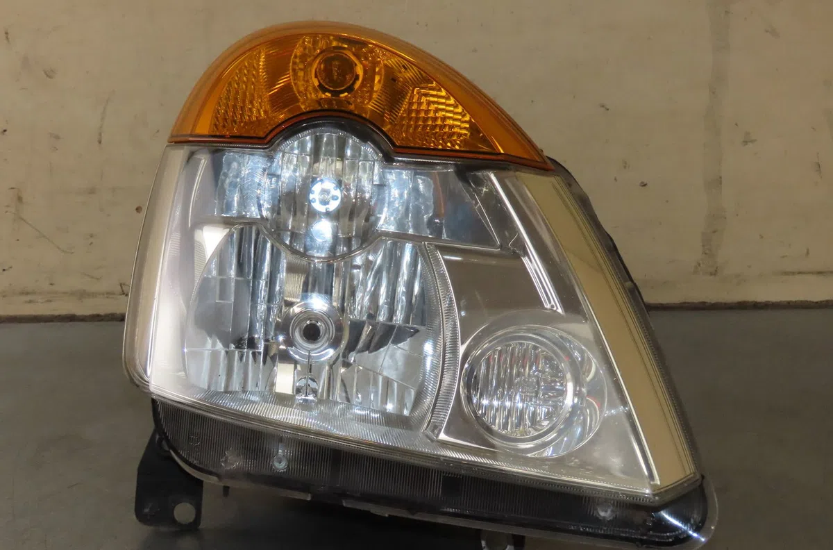 Phare droit Renault MODUS - GRAND MODUS (F-JP0_) 1.6 (jp0l, jp0v) (2004) occasion