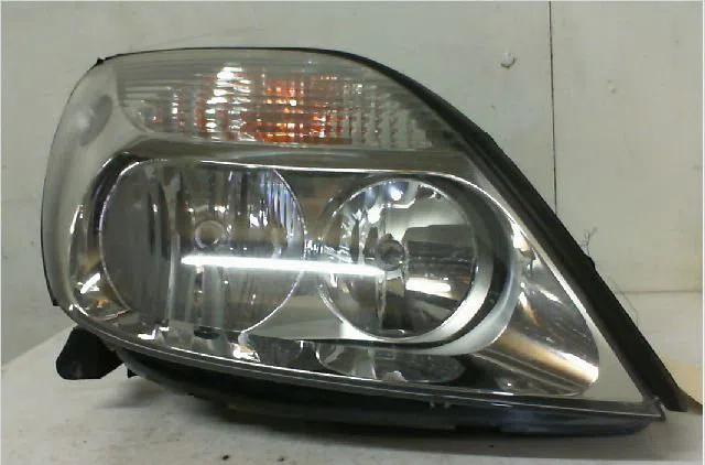 Phare droit RENAULT SCENIC I  1.9 DCI 100ch occasion