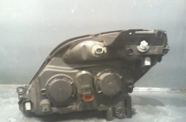 Phare droit RENAULT SCENIC I 2003 occasion