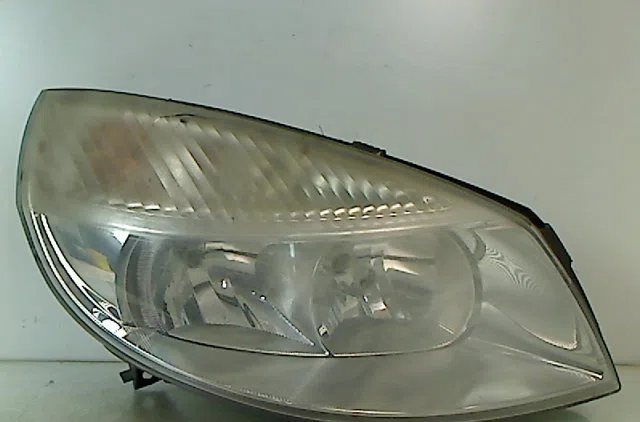 Phare droit RENAULT SCENIC II 2005 occasion